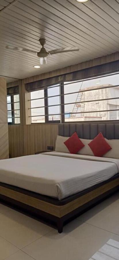Hotel Pratiksha Residency Νάβι Μουμπάι Εξωτερικό φωτογραφία