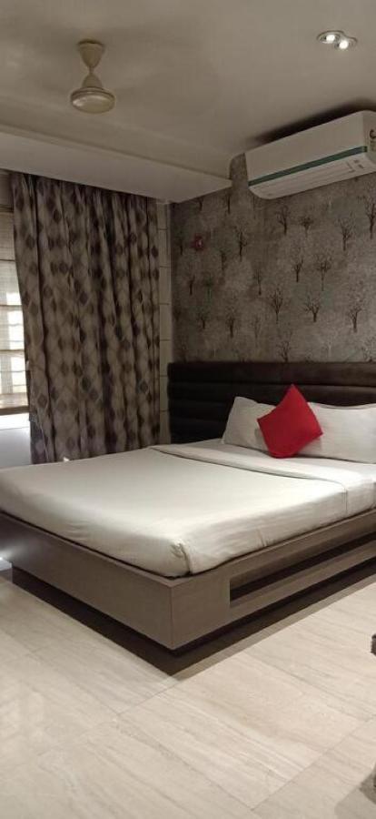 Hotel Pratiksha Residency Νάβι Μουμπάι Εξωτερικό φωτογραφία